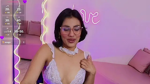 PEACHY TAY online show from January 7, 11:56 am