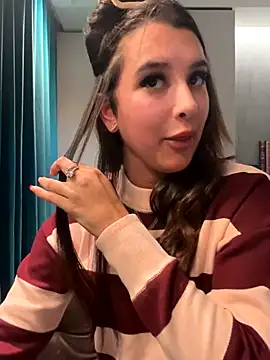 Snapshot of ella_rosex chatting on November 15, 4:25 pm ella rosex online show from November 15, 4:25 pm