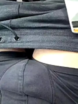 seulementme online show from February 21, 10:38 am