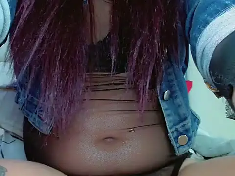 Snapshot of NharaBigCock chatting on November 6, 3:46 pm NharaBigCock online show from November 6, 3:46 pm