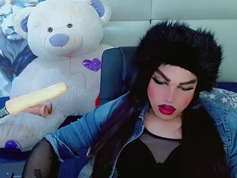 Snapshot of NharaBigCock chatting on November 13, 3:55 pm NharaBigCock online show from November 13, 3:55 pm