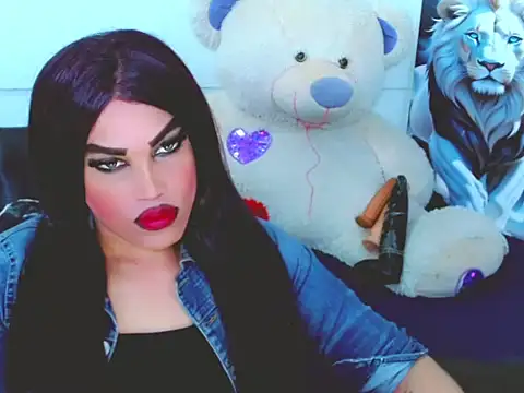 Snapshot of NharaBigCock chatting on November 17, 6:35 pm NharaBigCock online show from November 17, 6:35 pm