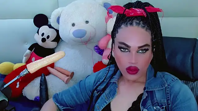 Snapshot of NharaBigCock chatting on November 26, 6:20 pm NharaBigCock online show from November 26, 6:20 pm