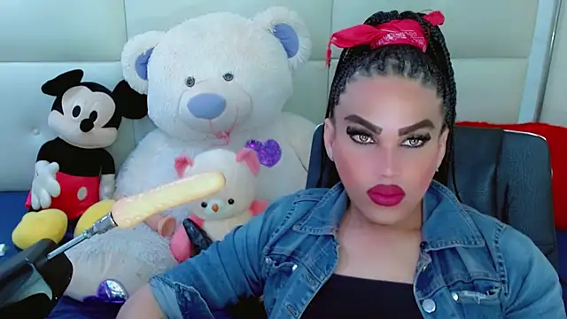 Snapshot of NharaBigCock chatting on November 30, 9:02 am NharaBigCock online show from November 30, 9:02 am