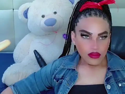 Snapshot of NharaBigCock chatting on November 30, 9:08 pm NharaBigCock online show from November 30, 9:08 pm