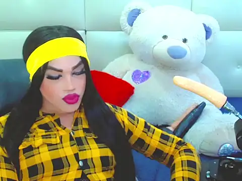 NharaBigCock online show from January 10, 7:37 pm