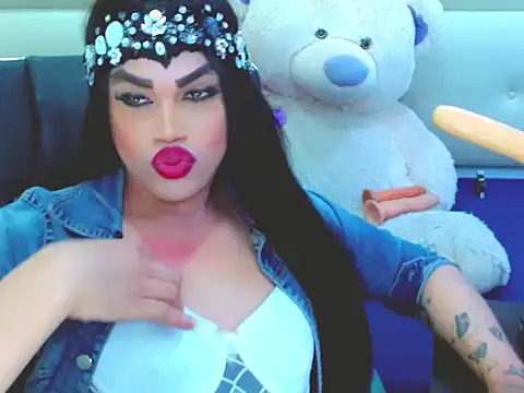 NharaBigCock online show from March 27, 7:35 pm