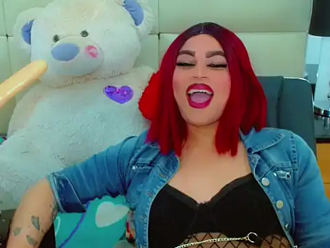 NharaBigCock online show from May 8, 7:41 pm