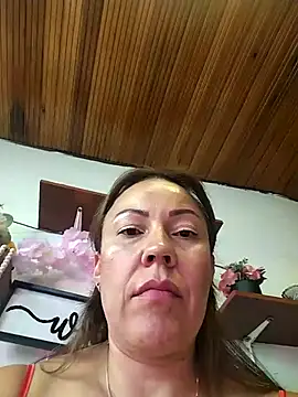 Snapshot of salomehill1 chatting on February 9, 7:51 pm salomehill1 online show from February 9, 7:51 pm