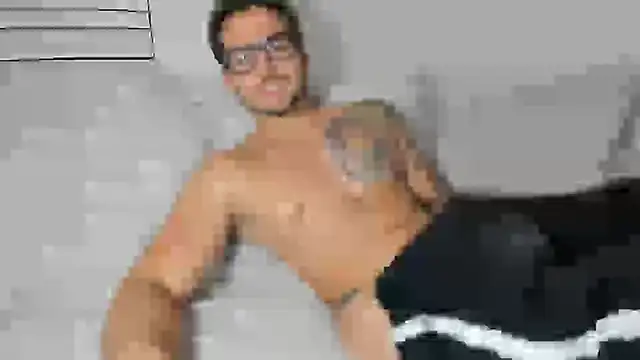 Snapshot of zaylanez chatting on November 11, 4:12 am zaylanez online show from November 11, 4:12 am