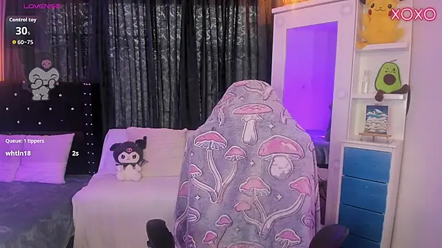 ravencollen online show from February 16, 5:31 pm