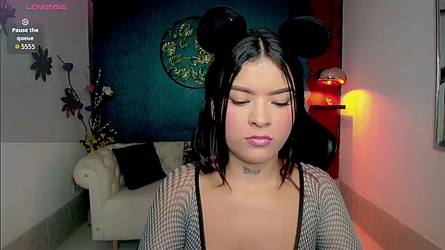 Snapshot of Scandarkmarie chatting on November 10, 11:26 pm Scandarkmarie online show from November 10, 11:26 pm