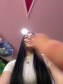 Victoria 14 online show from March 2, 6:04 pm