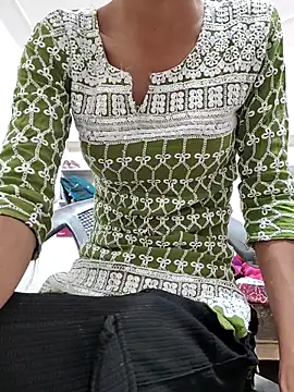 Isha kumari 69 online show from February 17, 12:23 pm