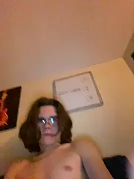 Snapshot of XxAdenxX chatting on May 15, 2:51 am XxAdenxX online show from May 15, 2:51 am