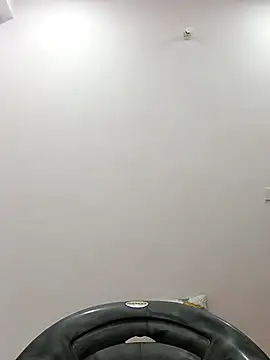 sanjana077 online show from April 10, 12:32 pm