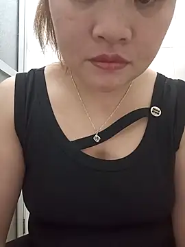 linh-xinh18 online show from November 7, 5:24 pm