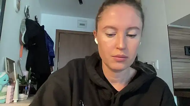 Snapshot of Ameli8 chatting on November 29, 9:56 am Ameli8 online show from November 29, 9:56 am