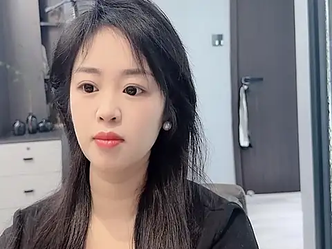 Lucky--Lucy online show from November 16, 3:23 am