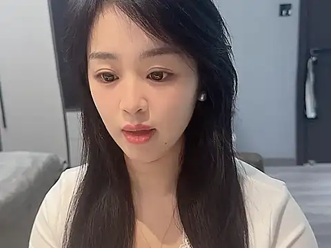 Lucky--Lucy online show from November 17, 3:34 am