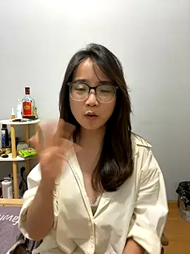 Hmm 0303 online show from November 20, 2:28 pm