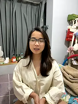 Hmm 0303 online show from November 30, 2:43 pm