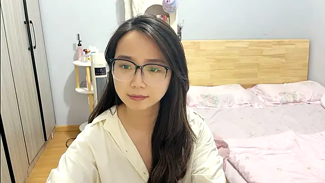 Hmm 0303 online show from March 2, 7:21 pm