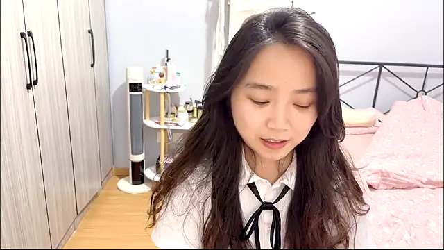 Hmm 0303 online show from March 18, 4:43 pm