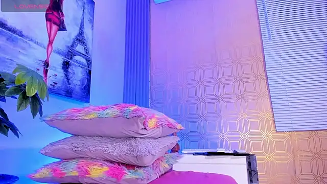 valen gill online show from December 14, 12:21 pm