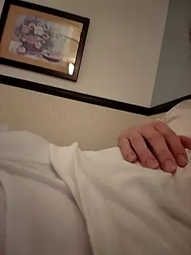 Snapshot of Elieantte chatting on November 7, 11:32 am Elieantte online show from November 7, 11:32 am