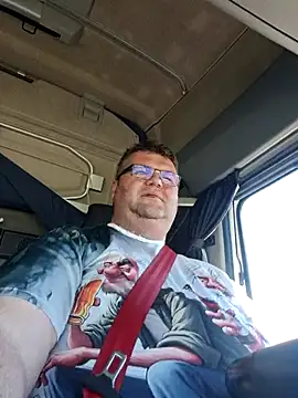 Snapshot of Grase44 chatting on May 8, 12:32 pm Grase44 online show from May 8, 12:32 pm