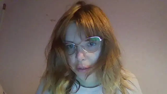 HornyElena online show from November 24, 3:12 pm