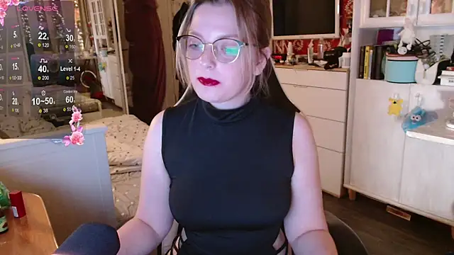 Snapshot of dominyantrix chatting on November 15, 10:59 pm dominyantrix online show from November 15, 10:59 pm