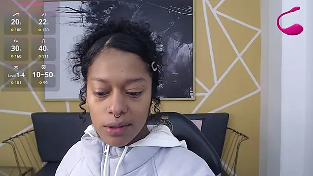 Snapshot of Agatha_Amaya chatting on November 13, 1:10 pm Agatha Amaya online show from November 13, 1:10 pm