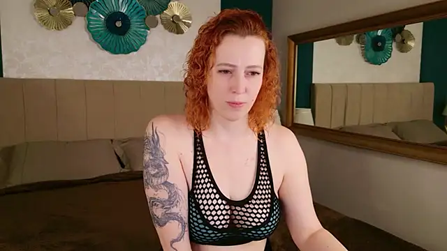 Evie Berret online show from March 15, 8:48 pm