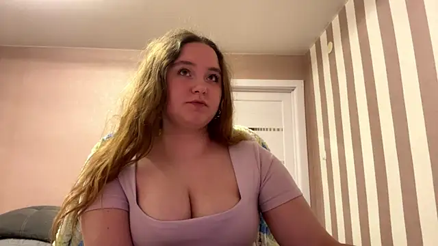 BabyBlissxx online show from April 7, 9:37 pm