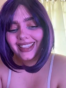 Snapshot of candicewest_ chatting on June 29, 9:59 pm candicewest online show from June 29, 9:59 pm