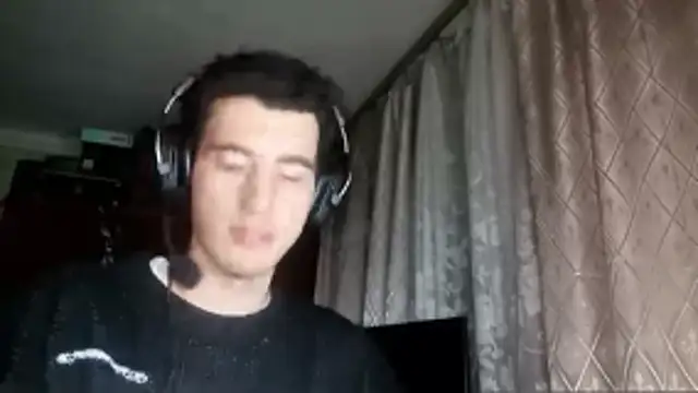 JamesLagerfeld online show from November 7, 10:32 pm