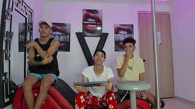 SUCKING LOVERS online show from November 11, 1:11 pm