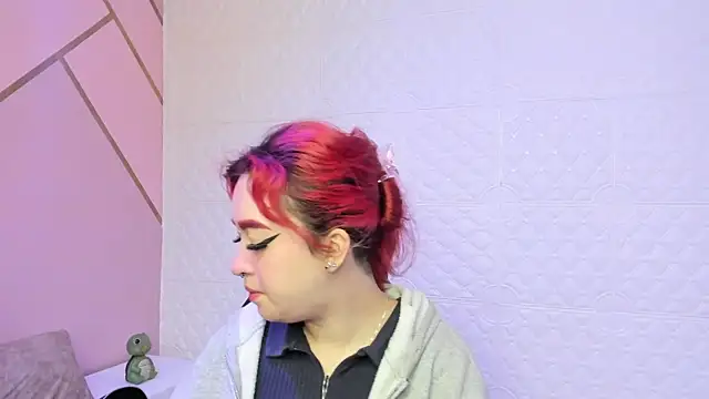 Dakkotta   online show from November 24, 2:39 pm