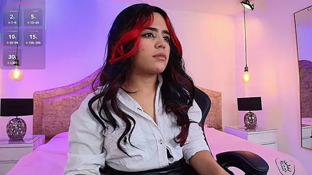 Snapshot of Chloejonson chatting on November 9, 2:54 am Chloejonson online show from November 9, 2:54 am