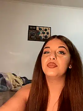 CurvyRush online show from November 9, 6:39 pm