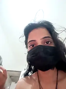 Snapshot of Hot_komall chatting on February 24, 1:58 am Hot komall online show from February 24, 1:58 am