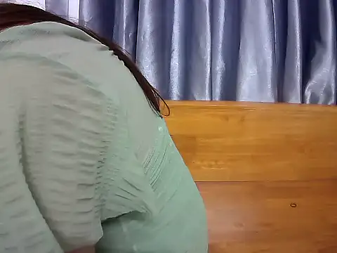 Snapshot of Hatmuaxa chatting on November 9, 7:06 am Hatmuaxa online show from November 9, 7:06 am