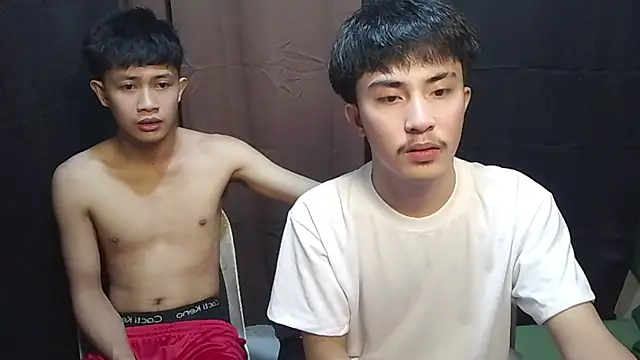 Snapshot of Urloverhardcock chatting on June 23, 9:29 am Urloverhardcock online show from June 23, 9:29 am