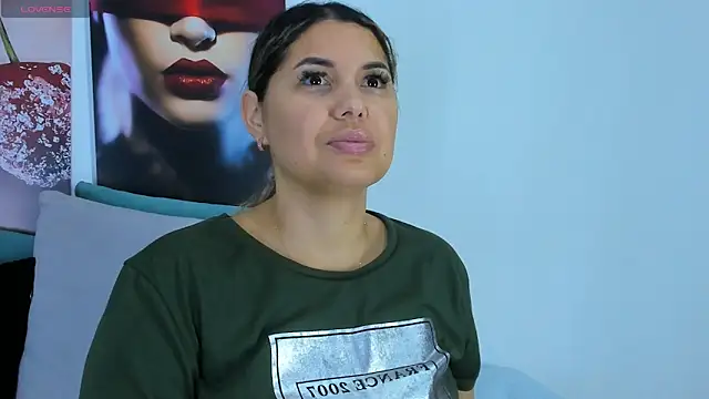 Andhrea Vale online show from January 14, 11:49 am