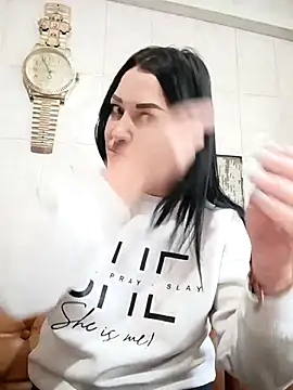 Snapshot of Hilly_Bernie chatting on November 8, 12:38 pm Hilly Bernie online show from November 8, 12:38 pm