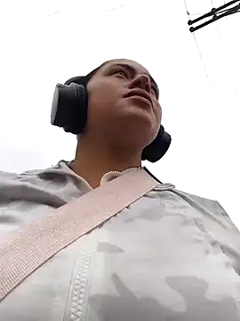 Snapshot of ALEJA__22 chatting on February 3, 11:48 am ALEJA 22 online show from February 3, 11:48 am