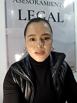 Snapshot of ALEJA__22 chatting on February 24, 6:17 pm ALEJA 22 online show from February 24, 6:17 pm