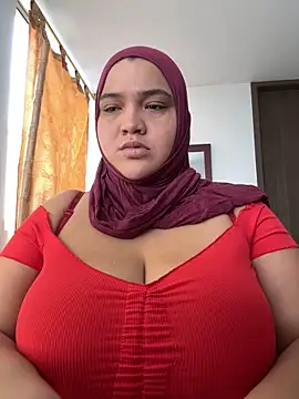 Snapshot of sweetmuslim01 chatting on October 12, 3:55 pm sweetmuslim01 online show from October 12, 3:55 pm